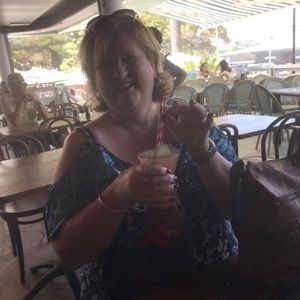 Meet your Posher, Debbie